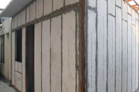 輕質(zhì)隔墻為什么不能作為建筑外墻？